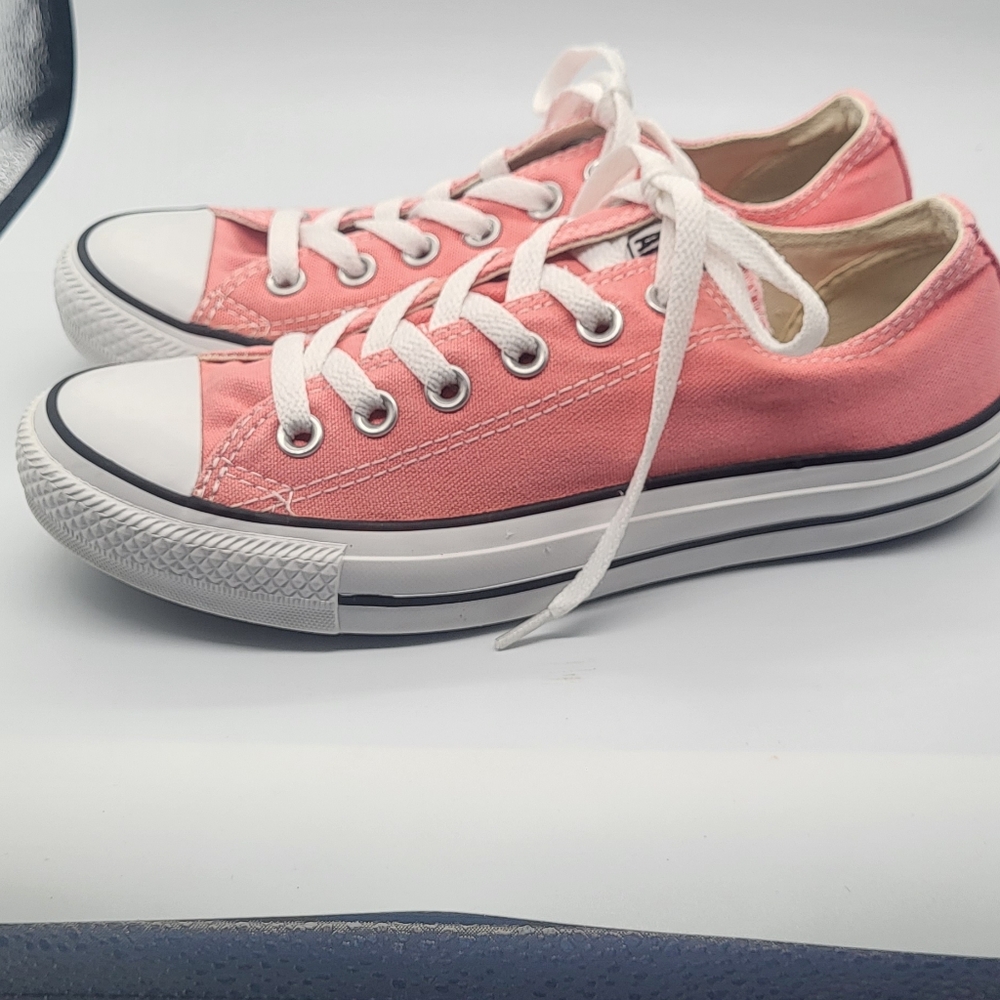 Converse Chuck Taylor All Star Low Top – Pink | Unisex Size Women’s 7 Men's 5